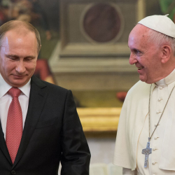 Рим папасы Украинадагы согушту жөнгө салуу үчүн Путин менен жолугууга даяр