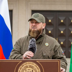 ВИДЕО - Рамзан Кадыров Донбасстагы аскердик операцияны көрсөттү