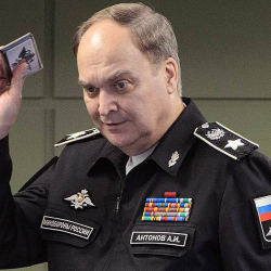 Элчи Антонов: «Орусия АКШны коркутуп-үркүтпөйт»