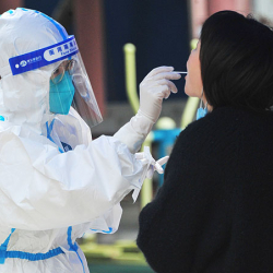 ВИДЕО - Шанхай принимает меры по возобновлению бизнеса после эпидемии