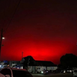 ВИДЕО - Кытайда асман кан-кызыл түскө боёлду