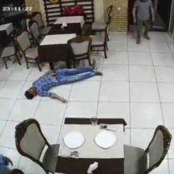 Бишкекте белгисиз адамдар индиялык студентти сабап кетти