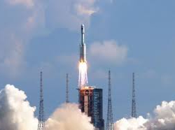 ВИДЕО - Китай запустил грузовой корабль для своей космической станции