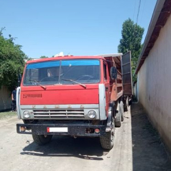 ФОТО - Таджикские пограничники задержали грузовик кыргызстанца