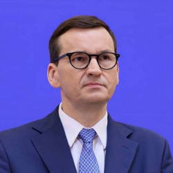 Польшанын премьер-министри «орус дүйнөсүн» жок кылуу ниетин билдирди