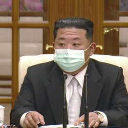 ВИДЕО - В КНДР за сутки было зарегистрировано 18 тыс. случаев лихорадки