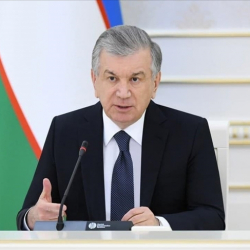 Өзбекстанда президенттин демилгеси менен Конституцияга өзгөртүү киргизүү сунушталды