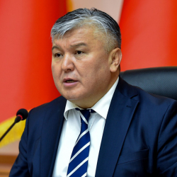 ФОТО - Продолжение ослиного скандала. Арзыбеку Кожошеву стыдно за своего зама