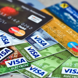 Орусия чет өлкөгө акча которууда жаңы чектөөлөрдү киргизди