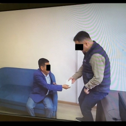 В Пригородном айыл окмоту задержали сотрудника с поддельным дипломом