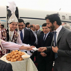 БАЭнин экономика министри иш сапары менен Бишкекке келди