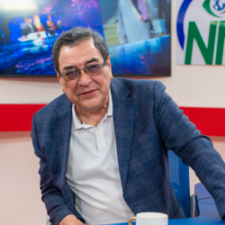 Шамиль Атаханов: Конституционный суд находится вообще вне реальной жизни Кыргызстана