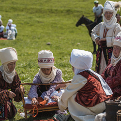 Кыргыздын күнүмдүк каада-салттарын билесизби?