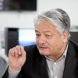 Күмөндөр Абылов: «Кыргызстаныбыздын эртеңки келечегинин силерге кереги жокпу?»