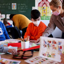 ВИДЕО - США оплатят Украине подготовку преподавателей английского языка