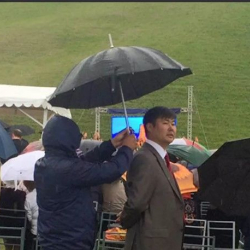 ФОТО - Фигурант скандального фото с зонтом стал чиновником в администрации Садыра Жапарова