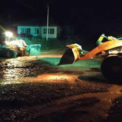 Жалал-Абадда эки мектепти сел каптады