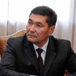 Министр Жаныбеков орун басары Шериповду кыңыр иштери үчүн алып жүрөбү?