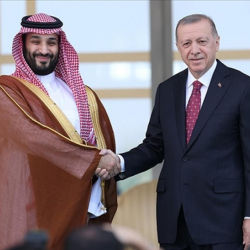 Сауд Арабиянын мураскор канзаадасы Салман Түркияга келип кеткенден кийин Эрдоганга ыраазычылык билдирди