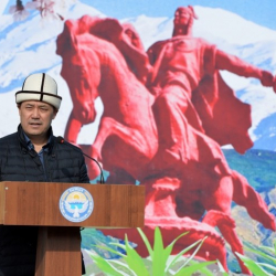 Элдин маанайы суз. Садыр Жапаров Баткенде