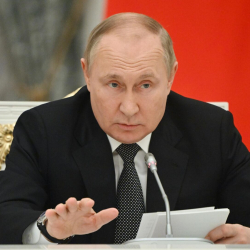 Путин Украинадагы атайын операция тууралуу пикирин айтты