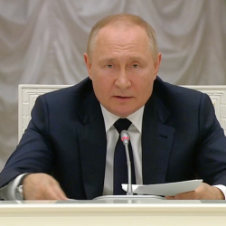 Путин: «Орусия Украинада «али олуттуу эч кандай аракетин баштай элек»