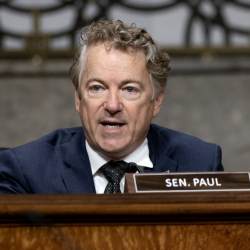 В сенате США призвали перестать брать в НАТО постсоветские страны