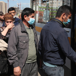 Мамдума 17 жаштагы кыздын өлүмүнөн кийин мигранттарга көзөмөлдү күчөтүүнү сунуштады