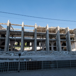 Башкы прокуратуранын мурунку имаратын бузуп жатышат