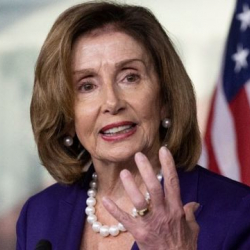 Кытай Пелосинин Тайванга сапарына катуу жооп кайтараарын эскертти