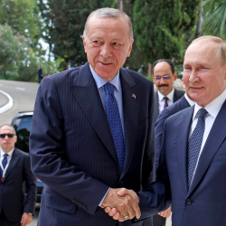 Путин Эрдоганды ШКУнун жыйынына катышууга чакырды