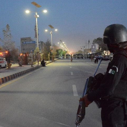 Пакистан: Депутатка кол салуу учурунда төрт киши каза тапты