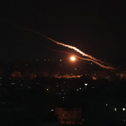 ВИДЕО - Израиль подвергся обстрелу после начала режима прекращения огня