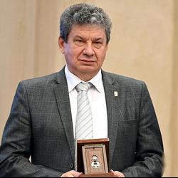 Коррупцияга шек саналган Юрий Низовский үй камагына чыкты