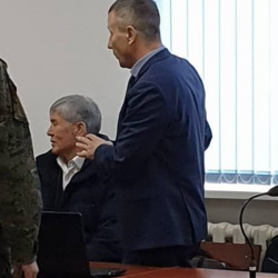 Сергей Слесарев требует отпустить Атамбаева на лечение в Москву