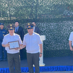 Ташиев жаза аткаруу тутумунун кызматкерлерин кесиптик майрамы менен куттуктады