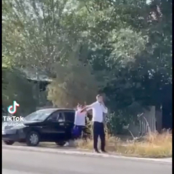 ВИДЕО - Өздөрүн Жол кайгуул кызматкери катары көрсөткөндөр пранк тартышкан