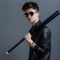 ВИДЕО – Танцор Жан Воинов устроил стрельбу в Бишкеке