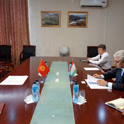 Душанбеде кыргыз-тажик чек арасын делимитациялоо жана демаркациялоо боюнча сүйлөшүүлөр болду