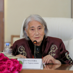 СҮРӨТ - Султанбек Моңолбаев, Төрөкул жана Чыңгыз: Роза Айтматова саясий репрессиялардын курмандыктарын эскерди