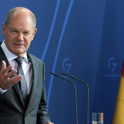 Шольцтун Канадага эмнеге барганы белгилүү болду