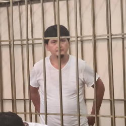 Активист Адилет Али Мыктыбек камакта калтырылды