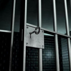 Мурдагы премьер-министр 12 жылга эркинен ажыратылды