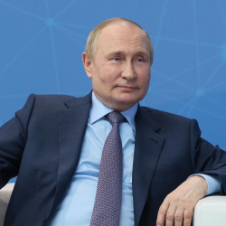 Путин АКШга каршы туруу үчүн жаңы өнөктөш тапты