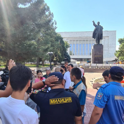 Абактагы активисттерди колдоо митингин өткөрүүгө уруксат берилген жок
