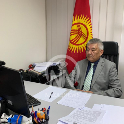 Азимбек Бекназаров журналисттерге 