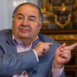 Венгрия ЕБден Усмановду санкциялык тизмеден чыгарууну өтүндү