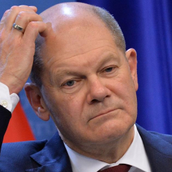 СҮРӨТ - Мен ага байланып калдым. Шольц 40 жылдык сүйүүсү тууралуу