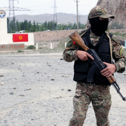 Чек ара чыры: Паскы-Арыктагы атышуу токтоду