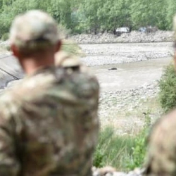 Ситуация на кыргызско-таджикской границе.  Пограничники Таджикистана открыли огонь и применили минометы